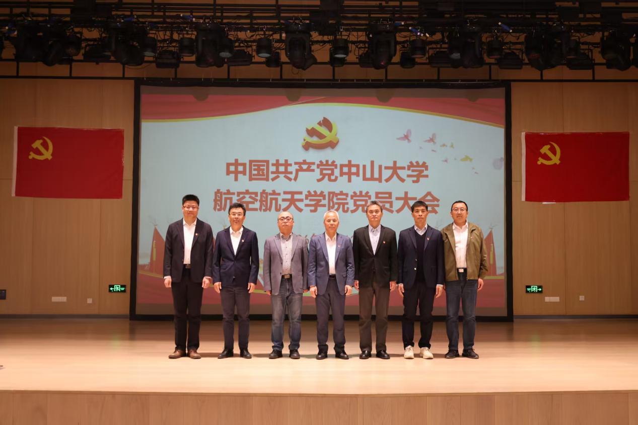 23ee14ae3e3d9bc124c790c044bee07e